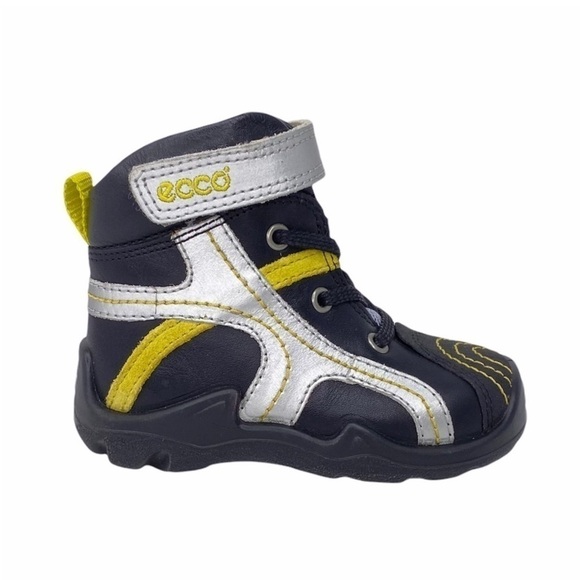Ecco Boots Boys Black Silver Leather Booties Baby Toddler Euro Size 20 = US 4.5 - Picture 1 of 8